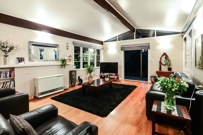 Photo of property in 11 Casey Avenue, Fairfield, Hamilton, 3214