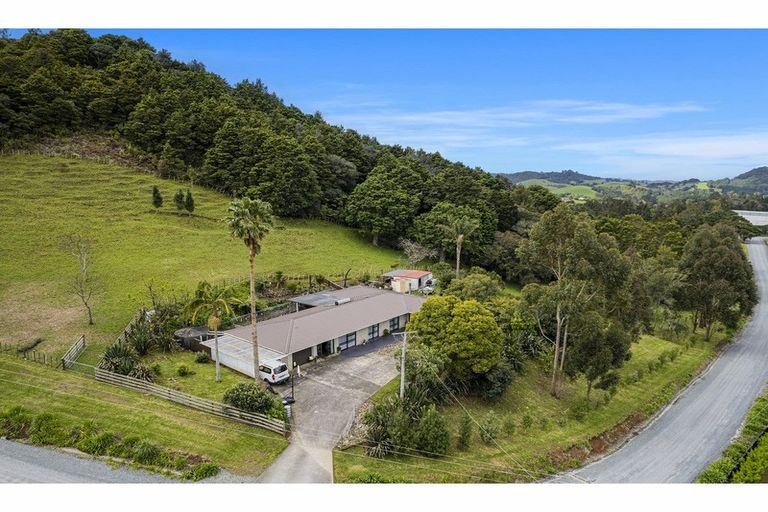 Photo of property in 38 Puketotara Road, Glenbervie, Whangarei, 0173