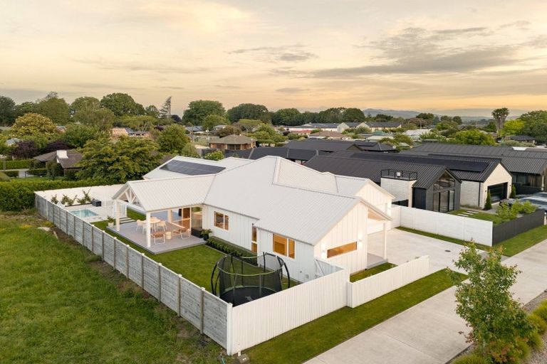 Photo of property in 22 Hugo Shaw Drive, Cambridge, 3434