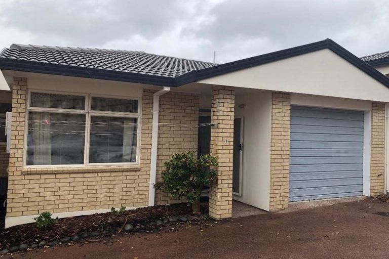 Photo of property in 7/1-5 Gleanor Avenue, Oteha, Auckland, 0632