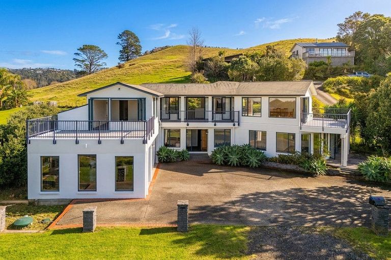 Photo of property in 61 Wharekaho Sh25 Road, Wharekaho, Whitianga, 3592