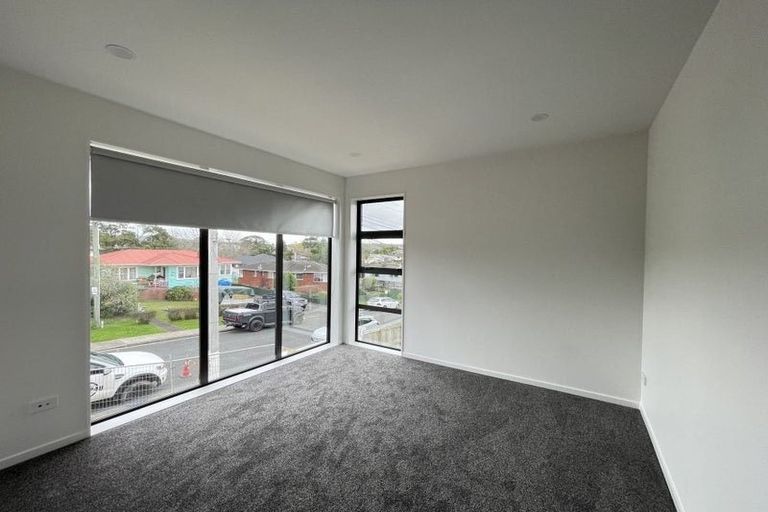 Photo of property in 11a Mawney Road, Henderson, Auckland, 0610