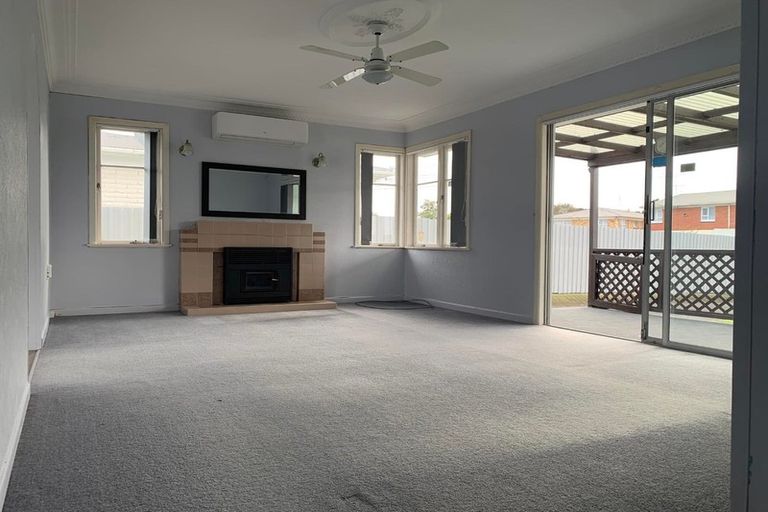 Photo of property in 49 Beaumonts Way, Manurewa, Auckland, 2102