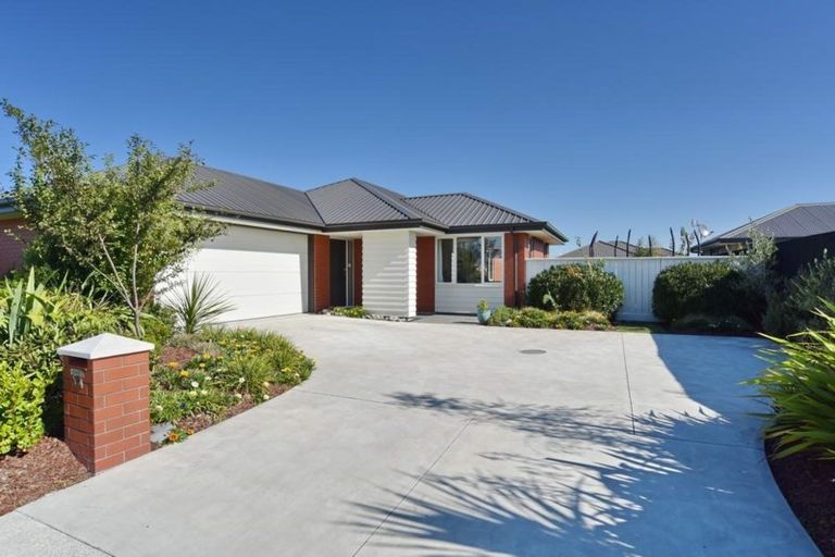 Photo of property in 54 Koura Drive, Rangiora, 7400