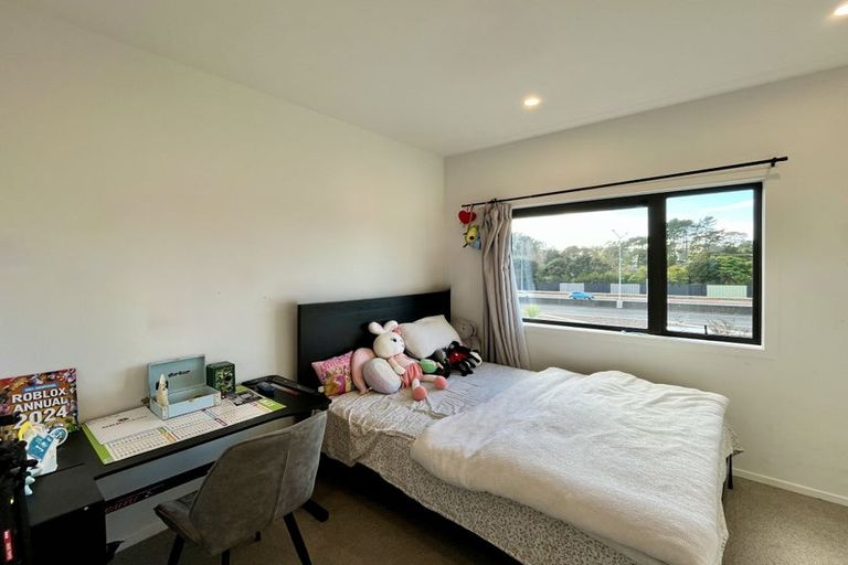 Photo of property in 18/28 Westgate Drive, Westgate, Auckland, 0614