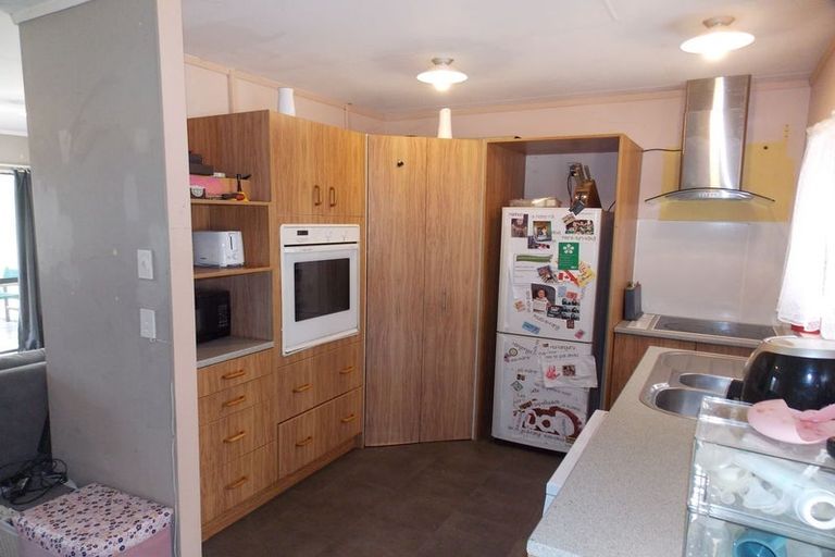 Photo of property in 83 Geraldine Crescent, Cloverlea, Palmerston North, 4412