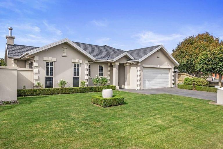 Photo of property in 9 Providence Place, Redwood, Christchurch, 8051