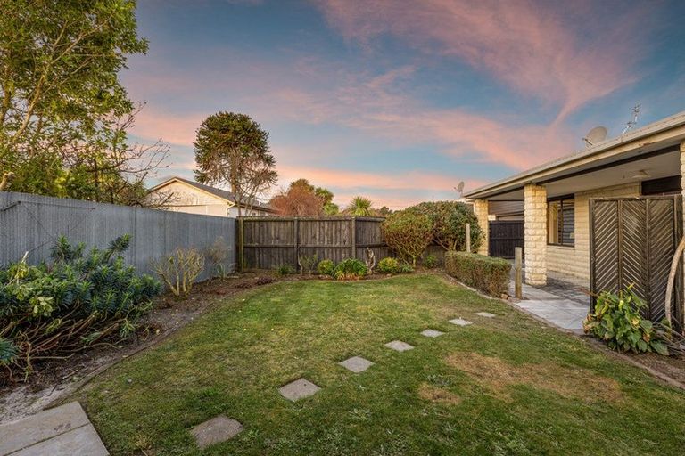 Photo of property in 3/100 Baker Street, New Brighton, Christchurch, 8083