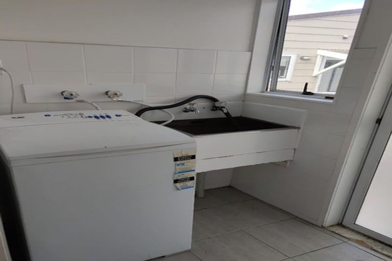 Photo of property in 27 Penion Drive, Flat Bush, Auckland, 2023