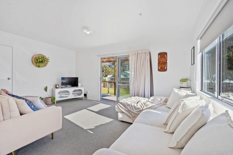 Photo of property in 43 Peter Snell Road, Ruakaka, 0116