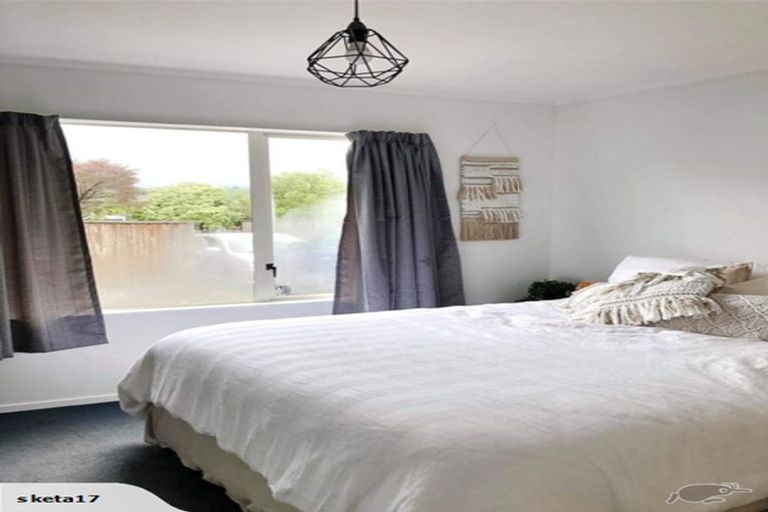 Photo of property in 2/8 Tulsa Grove, Totara Park, Upper Hutt, 5018