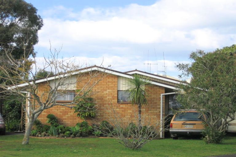 Photo of property in 11 Tudor Place, Mount Maunganui, 3116