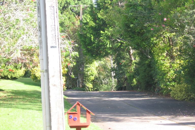 Photo of property in 48 Woodfern Crescent, Titirangi, Auckland, 0604