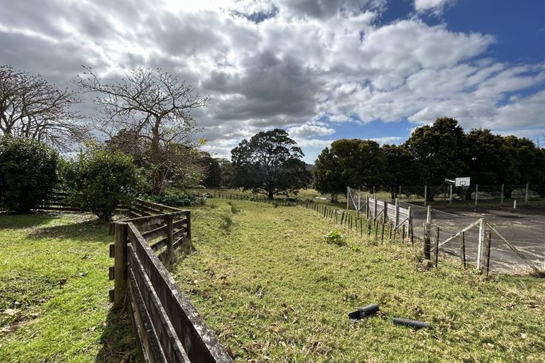Photo of property in 18 Wilks Road West, Dairy Flat, Albany, 0794