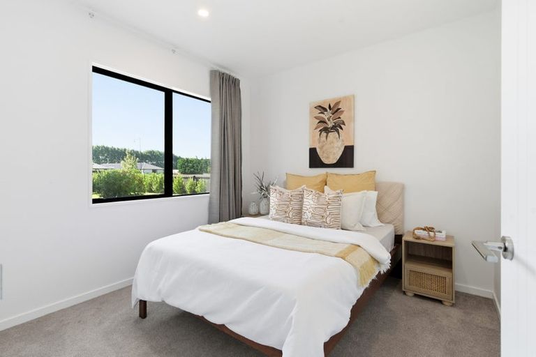 Photo of property in 15 Frank Ernest Crescent, Prebbleton, 7604