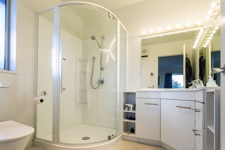 Photo of property in 10 Cordyline Place, Waimairi Beach, Christchurch, 8083