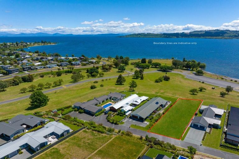 Photo of property in 30 Kuiwai Drive, Rainbow Point, Taupo, 3330