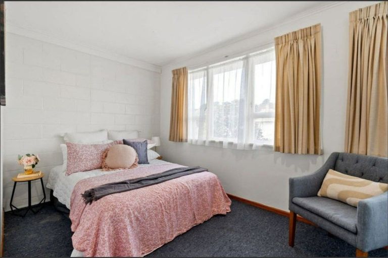 Photo of property in 70-72 Waihemo Street, Waitangirua, Porirua, 5024