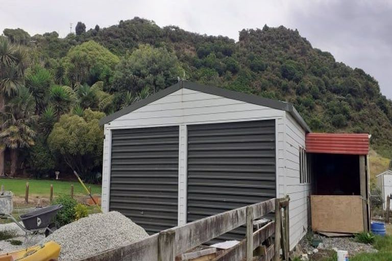 Photo of property in 97b Te Mahoe Road, Mokau, 4376