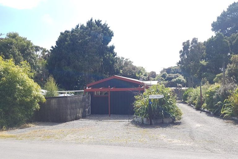 Photo of property in 10 Miro Crescent, Halfmoon Bay / Oban, Stewart Island, 9818