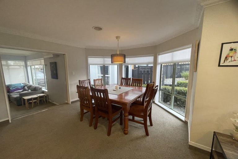 Photo of property in 4 Guernsey Place, Grandview Heights, Hamilton, 3200