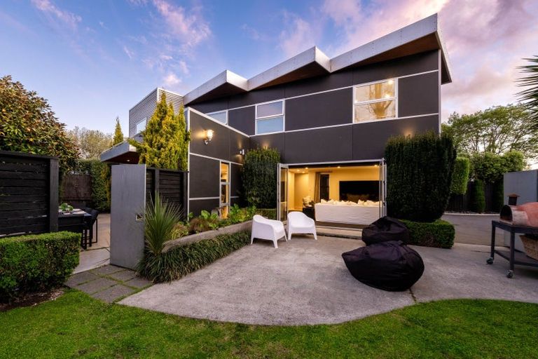 Photo of property in 51 Oxley Avenue, St Albans, Christchurch, 8014