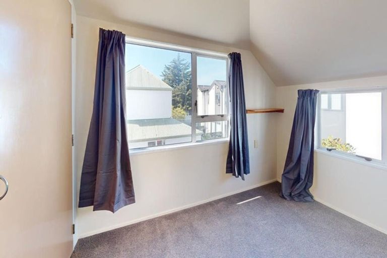 Photo of property in 106 Waltham Road, Sydenham, Christchurch, 8023