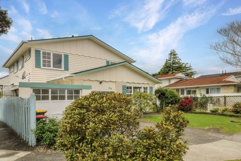 Photo of property in 23 Saint Columbans Grove, Boulcott, Lower Hutt, 5010