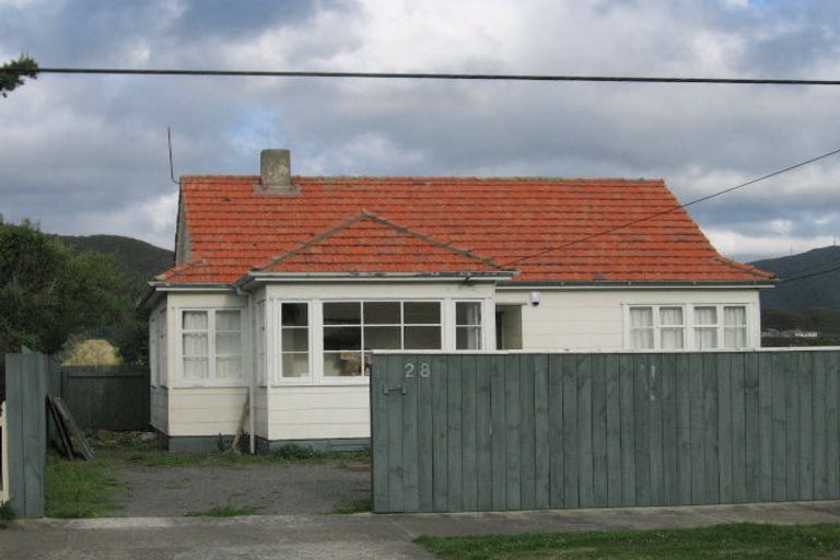 Photo of property in 28 Reynolds Street, Taita, Lower Hutt, 5011