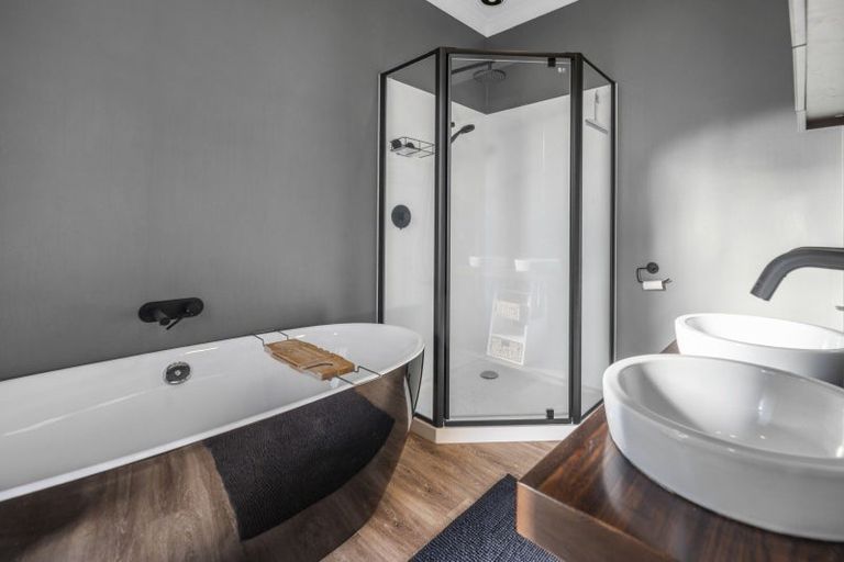 Photo of property in 13 Sparrowhawk Way, Kinloch, Taupo, 3377