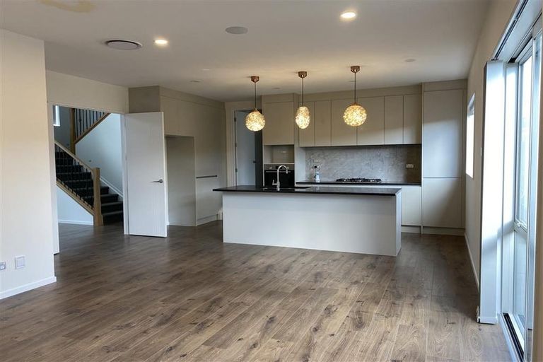 Photo of property in 2 Tannaghmore Drive, Flat Bush, Auckland, 2019