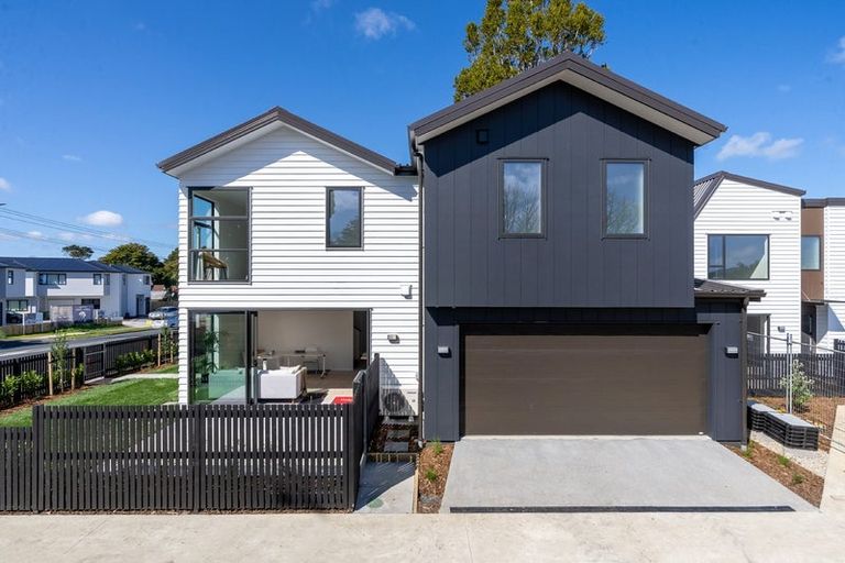 Photo of property in 32 Swanson Road, Henderson, Auckland, 0610