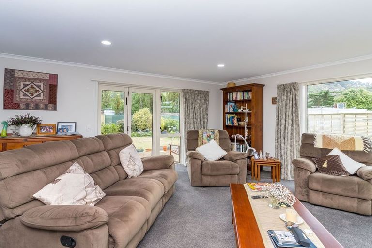 Photo of property in 47 Driver Street, Long Beach, Port Chalmers, 9081