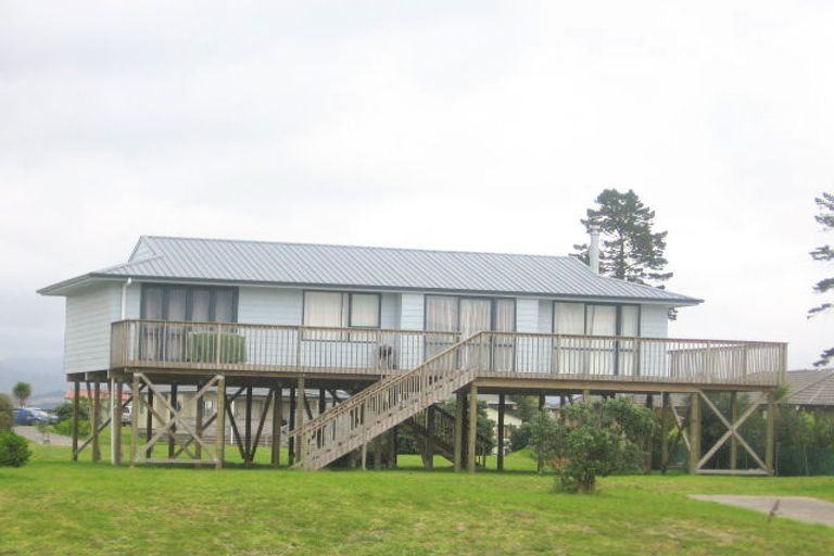 Photo of property in 125 Puka Crescent, Matarangi, Whitianga, 3592
