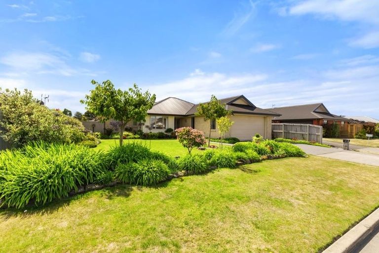 Photo of property in 16 El Alamein Avenue, Rangiora, 7400