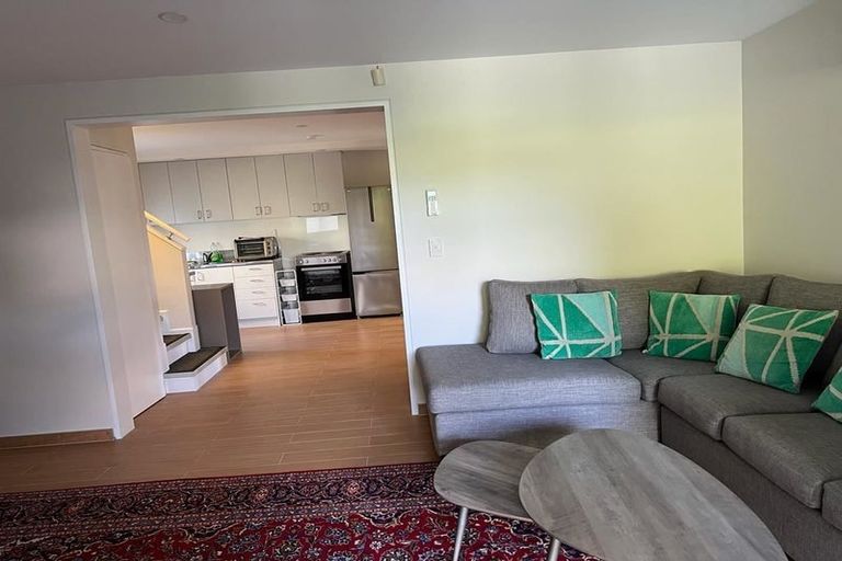 Photo of property in 11 Meadow Crescent, Te Atatu South, Auckland, 0602