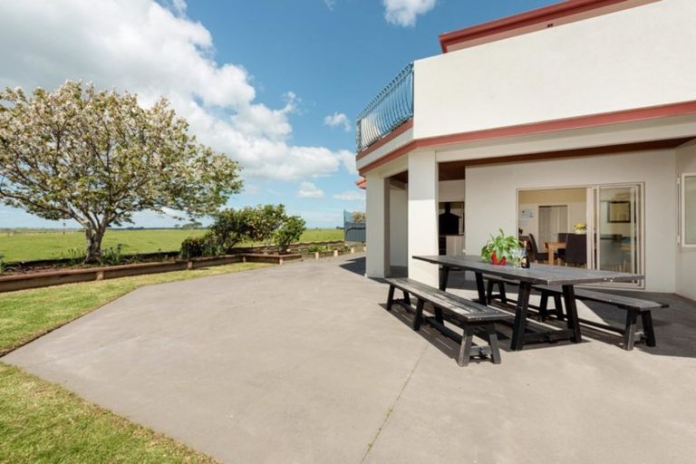 Photo of property in 27 Coral Drive, Papamoa Beach, Papamoa, 3118