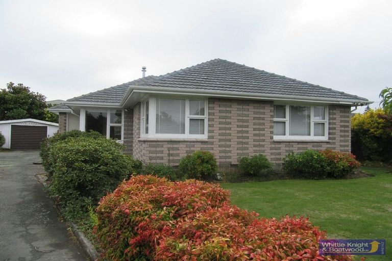 Photo of property in 4 Fairmile Place, Russley, Christchurch, 8042