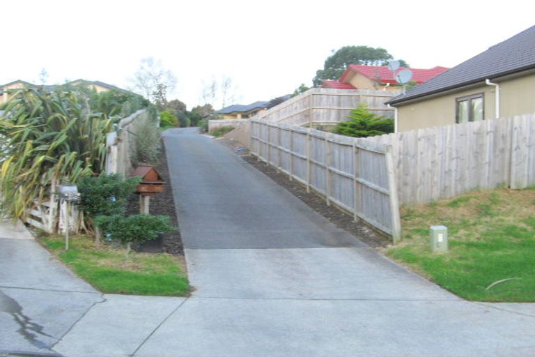 Photo of property in 42 Matija Place, Red Beach, 0932