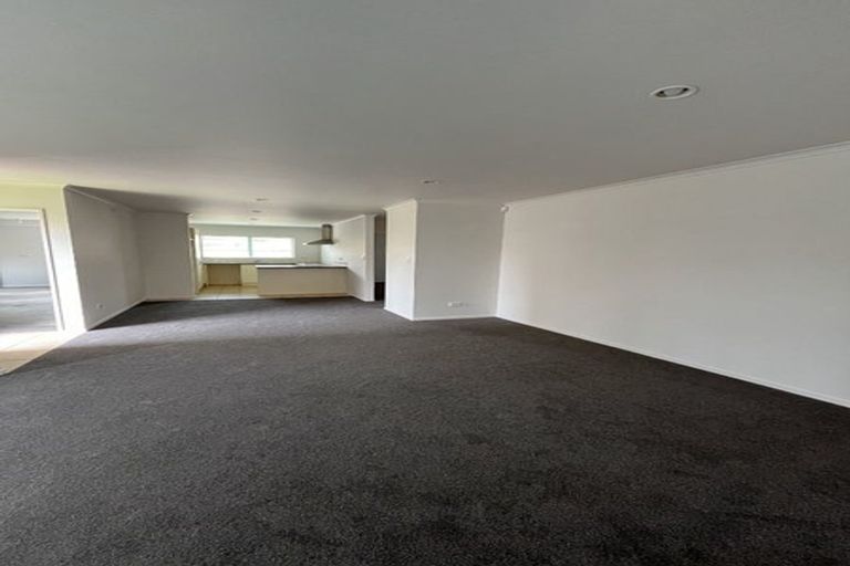 Photo of property in 11 Ettrick Lane, Papakura, 2110