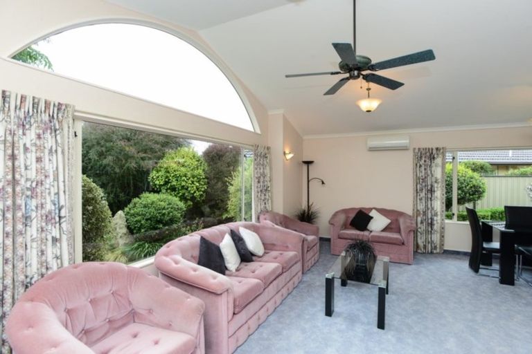 Photo of property in 9 Claridge Place, Taradale, Napier, 4112