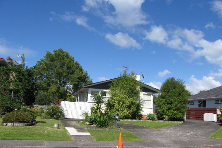 Photo of property in 10 Compton Street, Hillcrest, Auckland, 0627