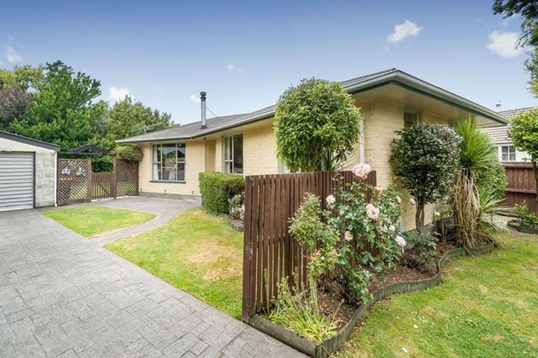 Photo of property in 6 Bidwell Place, Hillmorton, Christchurch, 8025