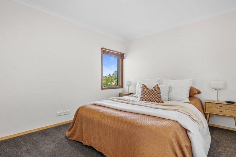 Photo of property in 32 Ballintoy Park Drive, Welcome Bay, Tauranga, 3175