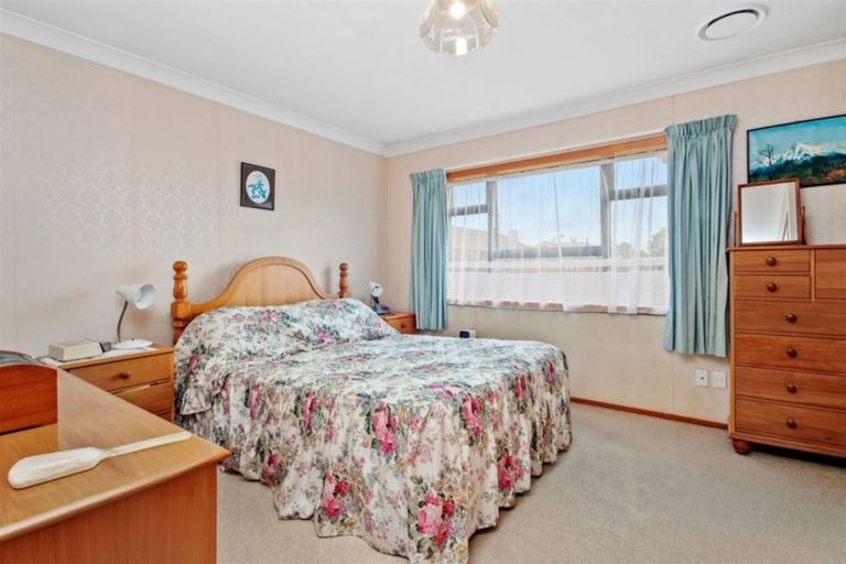 Photo of property in 6b Reidy Place, Pukekohe, 2120