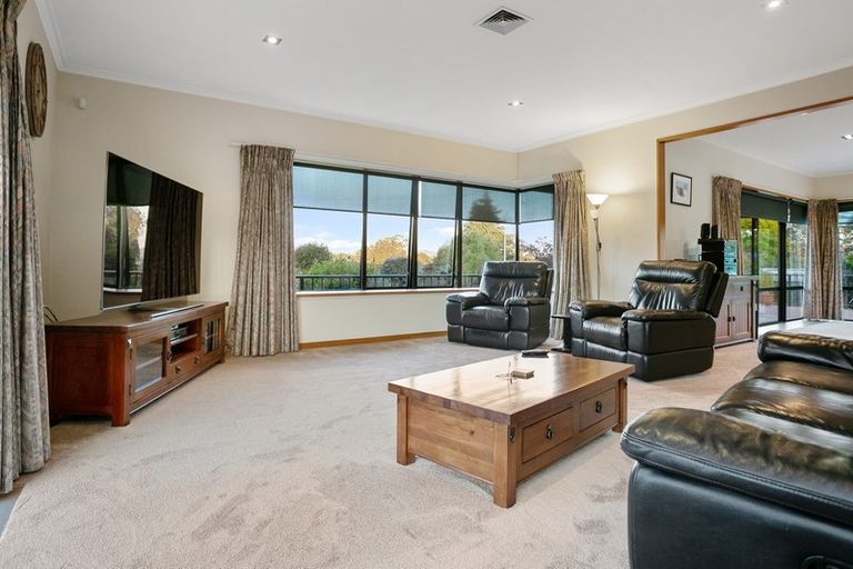 Photo of property in 1 Victoria Street, Cambridge, 3434