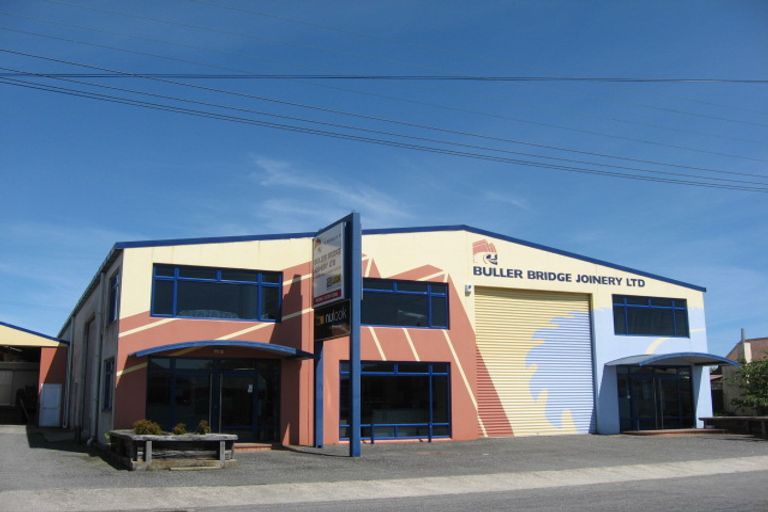 Photo of property in 18 Adderley Street, Westport, 7825