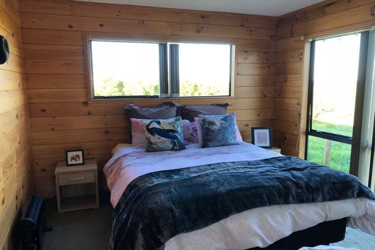 Photo of property in 264 State Highway 16, Kumeu, 0892