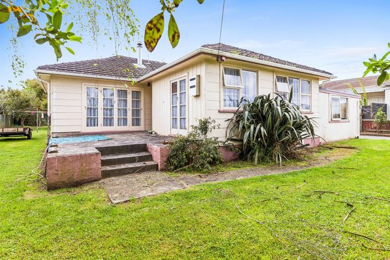 Photo of property in 3 Lee Road, Hannahs Bay, Rotorua, 3010