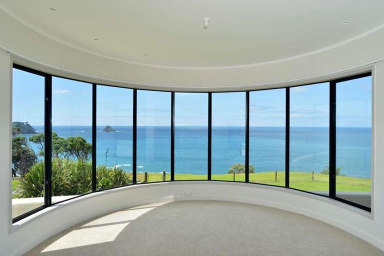 Photo of property in 696 Taiharuru Road, Taiharuru, Onerahi, 0192